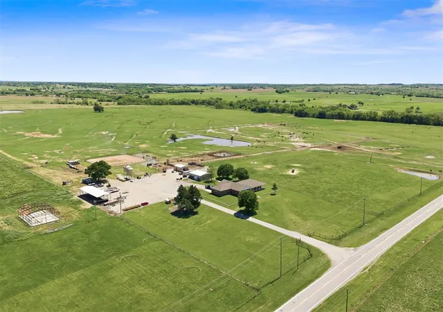 Homes for sale in Davis, OK | 1279 110 Hwy #10, Davis, OK 73030 | MLS# 1229426
