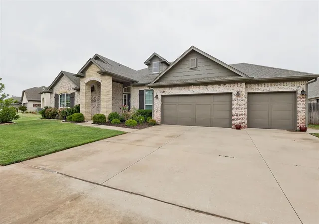 Photo 3 of Single family home for sale at 2225 Nw 187th Street, Edmond, OK 73012 | MLS# 1229454 | Listing updated on 2026-09-15