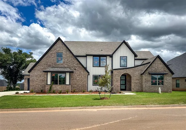 1st image of 4528 Maple Ridge Dr, Edmond, OK 73034 | MLS# 1229517