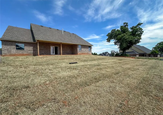 24th image of 4528 Maple Ridge Dr, Edmond, OK 73034 | MLS# 1229517