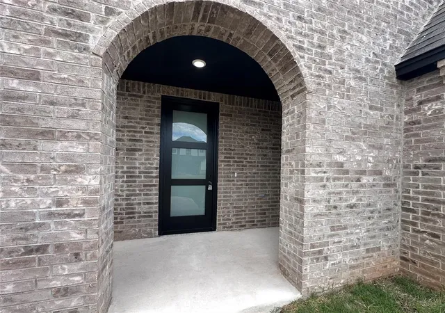 3rd image of 4528 Maple Ridge Dr, Edmond, OK 73034 | MLS# 1229517