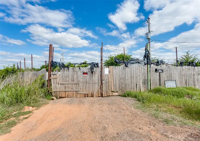 3rd image of 19520 Crestview Rd, Purcell, OK 73080 | MLS# 1229529