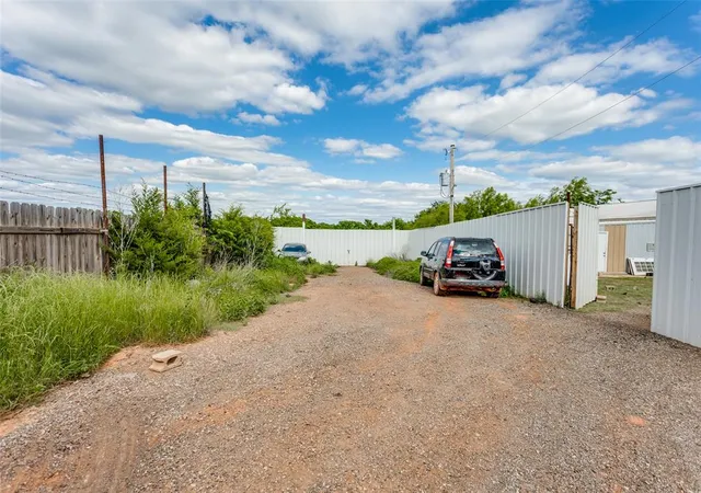 4th image of 19520 Crestview Rd, Purcell, OK 73080 | MLS# 1229529