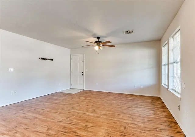 4th image of 4712 Tinker Rd, Oklahoma City, OK 73135 | MLS# 1229546