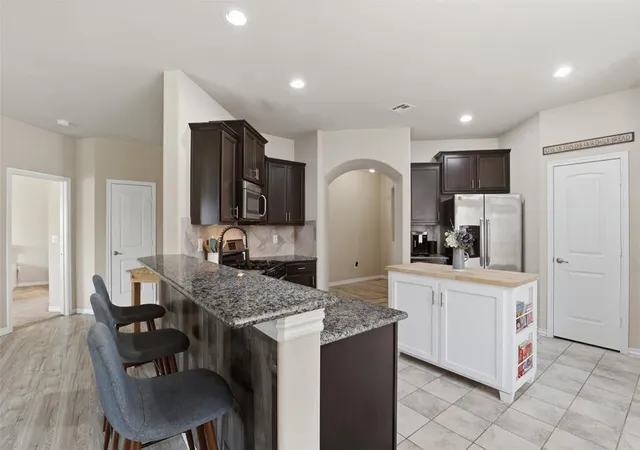 2nd image of 11320 Nw 94th St, Yukon, OK 73099 | MLS# 1229585