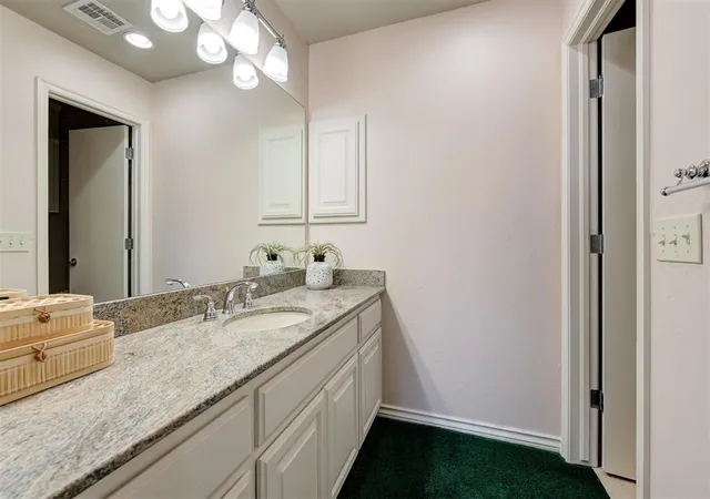 2nd image of 6206 Waterford Blvd, Oklahoma City, OK 73118