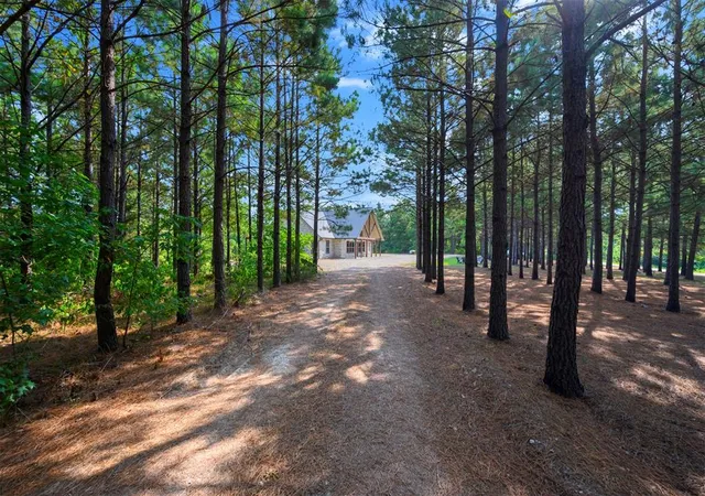 40th image of 389 Overcup Acorn Trl, Broken Bow, OK 74728 | MLS# 1229598