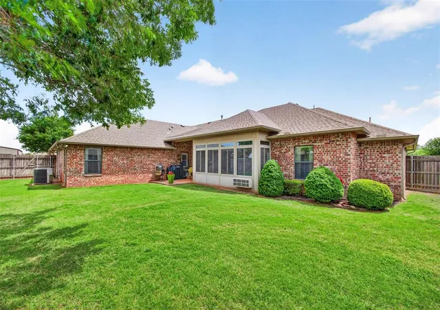 37th image of 207 Clayton, Elk City, OK 73644 | MLS# 1229607