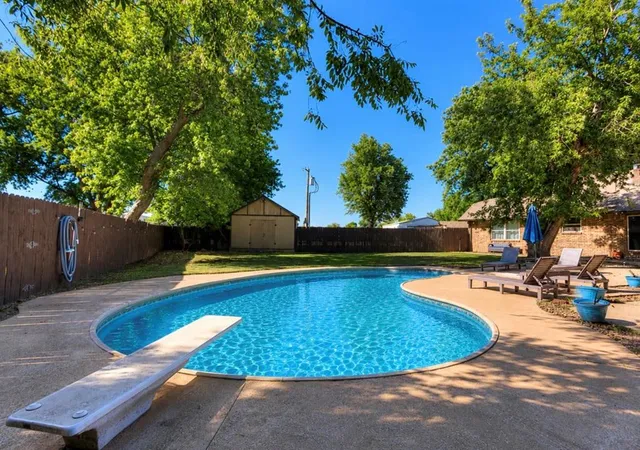 2nd image of 35 Mckenzie Dr, Chickasha, OK 73018 | MLS# 1229626