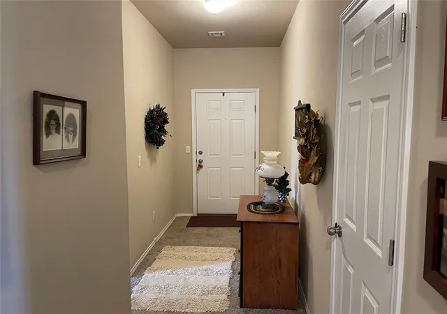 Photo 4 of Single family home for sale at 1904 Twisted Oak Ct, Shawnee, OK 74804 | MLS# 1229630 | Listing updated on 2026-08-21