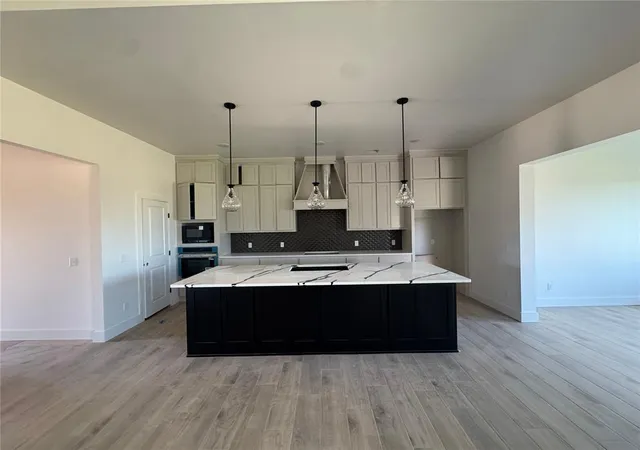Photo 3 of Single family home for sale at 9305 Nw 147th Terrace, Yukon, OK 73099 | MLS# 1229649 | Listing updated on 2026-10-16