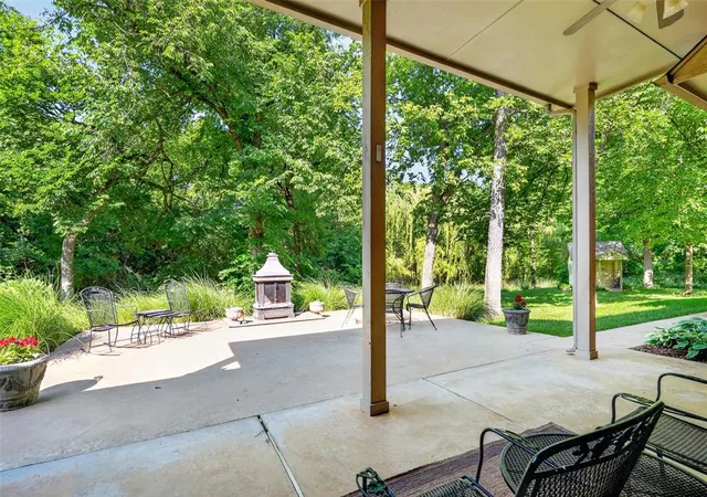 3rd image of 7400 Oakwood Creek Rd, Edmond, OK 73034 | MLS# 1229683