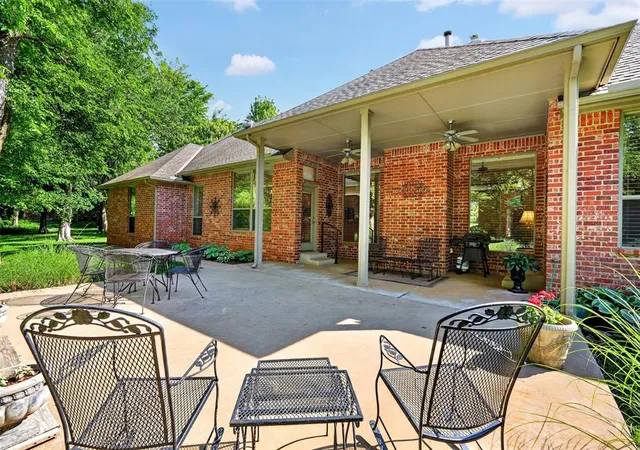 5th image of 7400 Oakwood Creek Rd, Edmond, OK 73034 | MLS# 1229683