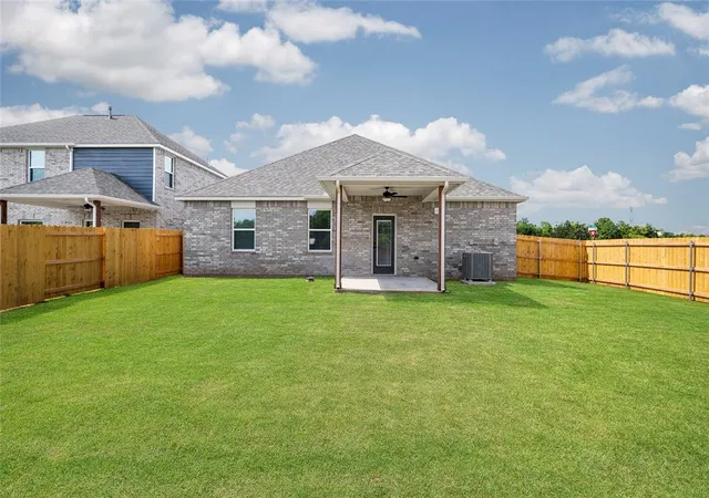 Homes for sale in Yukon, OK | 3128 Adelyn Ter, Yukon, OK 73099 | MLS# 1229691