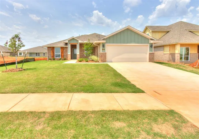 Homes for sale in Norman, OK | 4015 Abingdon Dr, Norman, OK 73026 | MLS# 1229709