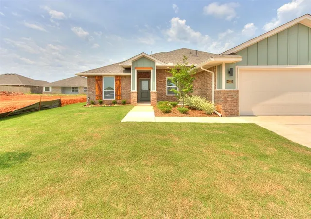 Homes for sale in Norman, OK | 4015 Abingdon Dr, Norman, OK 73026 | MLS# 1229709