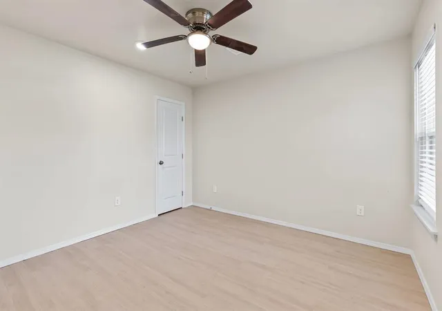 5th image of 224 E Abbot Ln, Mustang, OK 73064 | MLS# 1229722