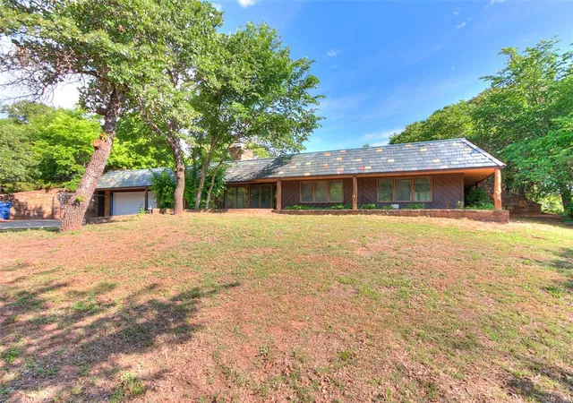 Photo 3 of Sale Pending at 15039 SE 136th Street, Newalla, OK 74857 | MLS# 1229775 | Listing updated on 2026-08-03