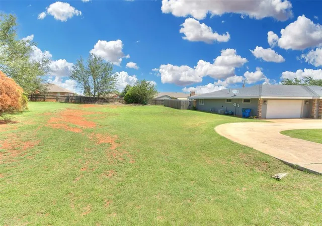 Homes for sale in Piedmont, OK | 803 Nw Tyler Ave, Piedmont, OK 73078 | MLS# 1229847