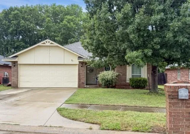 Homes for sale in Oklahoma City, OK | 413 Spring Creek Rd, Oklahoma City, OK 73117 | MLS# 1229887