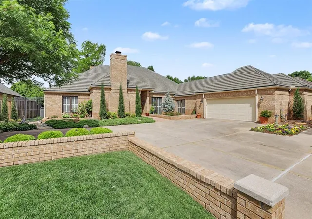 Homes for sale in Oklahoma City, OK | 12905 Deerfield Ct, Oklahoma City, OK 73142 | MLS# 1229946