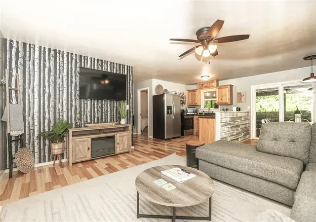 5th image of 121445 S 4092 Rd, Eufaula, OK 74432 | MLS# 1229962