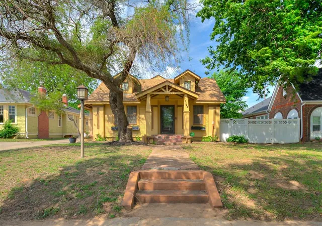 5th image of 1128 N Broadway Ave, Shawnee, OK 74801 | MLS# 1229970