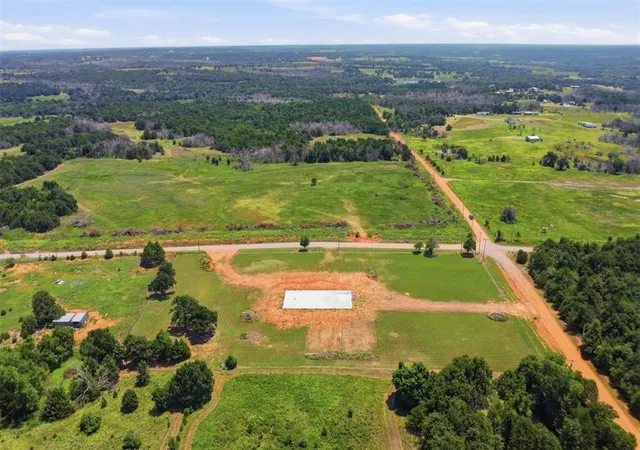 3rd image of S Anderson Rd & Industrial Rd, Guthrie, OK 73044 | MLS# 1230017