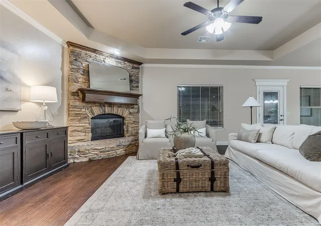 Photo 3 of Sale Pending at 15509 Colonia Bella Dr, Edmond, OK 73013 | MLS# 1230037 | Listing updated on 2026-08-23