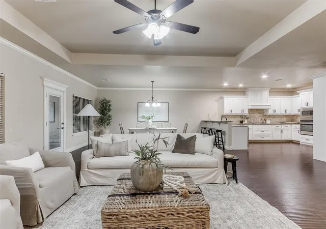 Photo 3 of Sale Pending at 15509 Colonia Bella Dr, Edmond, OK 73013 | MLS# 1230037 | Listing updated on 2026-08-23
