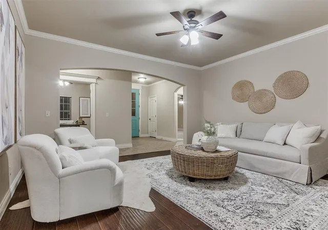Photo 4 of Sale Pending at 15509 Colonia Bella Dr, Edmond, OK 73013 | MLS# 1230037 | Listing updated on 2026-08-23