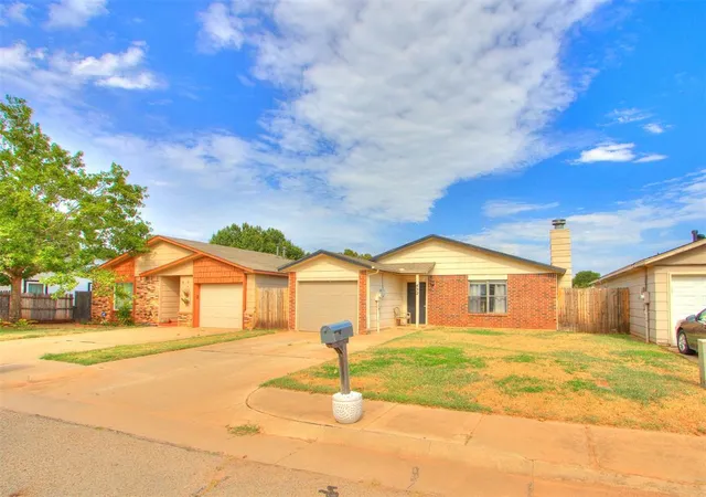 Photo 2 of Sale Pending at 432 Dauphin Ave, Edmond, OK 73034 | MLS# 1230067 | Listing updated on 2026-09-02