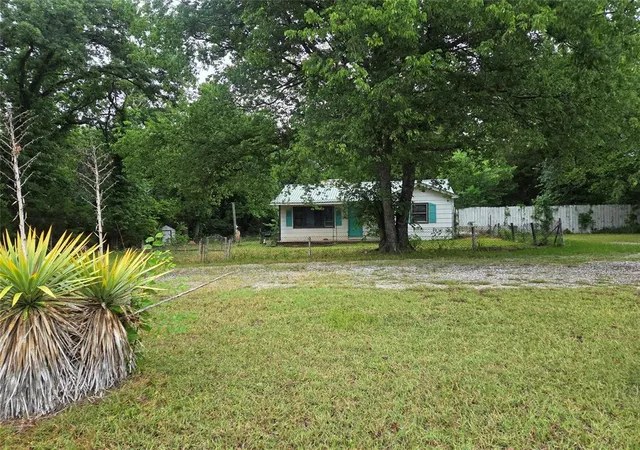 Photo 3 of Single family home for sale at 3707 Springdale Rd, Ardmore, OK 73401 | MLS# 1230084 | Listing updated on 2026-09-21