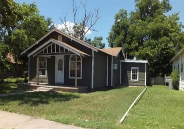 Photo 1 of Single family home for sale at 216 N Broadway Ave, Tipton, OK 73570 | MLS# 1230131 | Listing updated on 2026-08-26