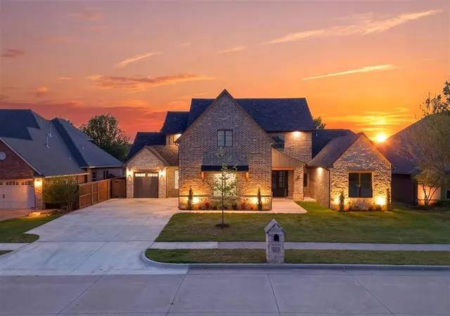 1st image of 1012 Trisha Ln, Norman, OK 73072 | MLS# 1230153