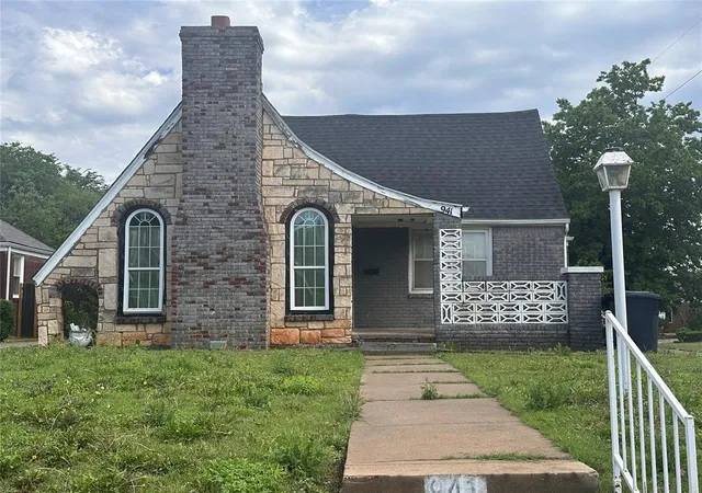 Single family home for sale at 941 NE 20th Street, Oklahoma City, OK 73105 | MLS# 1230191