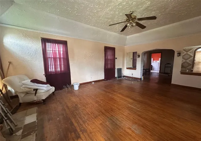 Photo 1 of Single family home for sale at 941 NE 20th Street, Oklahoma City, OK 73105 | MLS# 1230191 | Listing updated on 2026-05-29