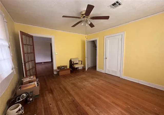 Photo 3 of Single family home for sale at 941 NE 20th Street, Oklahoma City, OK 73105 | MLS# 1230191 | Listing updated on 2026-05-29