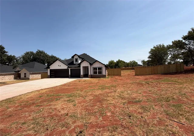 Photo 4 of Single family home for sale at 2205 Winter Ridge Rd, Blanchard, OK 73010 | MLS# 1230196 | Listing updated on 2026-10-05