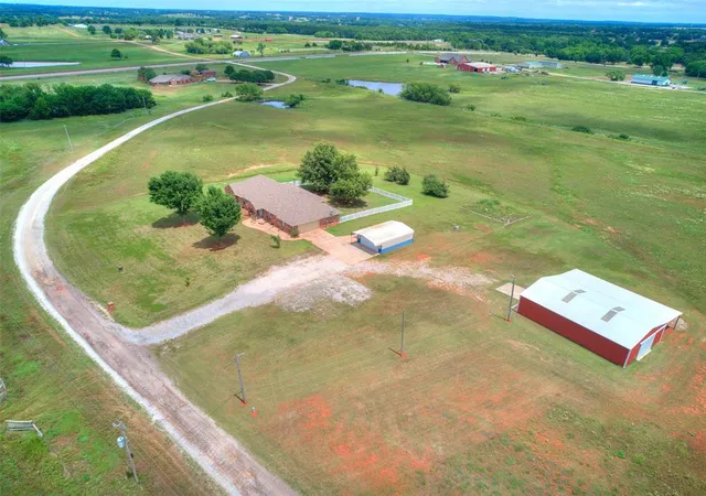 Homes for sale in Mc Loud, OK | 104278 Homestead Dr, Mc Loud, OK 74851 | MLS# 1230199