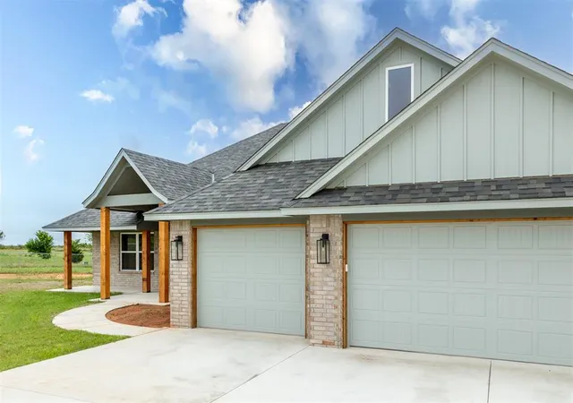 Homes for sale in Blanchard, OK | 2289 County Road 1335 Road, Blanchard, OK 73010 | MLS# 1230216