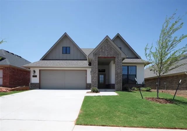 Homes for sale in Norman, OK | 3704 Bedrock Dr, Norman, OK 73069 | MLS# 1230232
