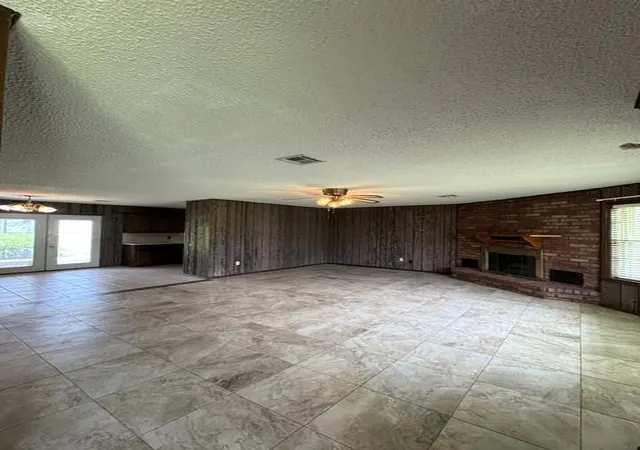 Photo 3 of Sale Pending at 509 Mayfair Way, Ada, OK 74820 | MLS# 1230285 | Listing updated on 2026-08-24
