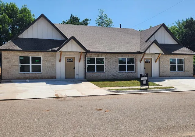 18th image of 100 S Walnut St, Edmond, OK 73003 | MLS# 1230320