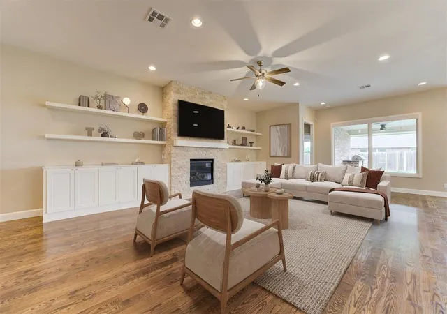 2nd image of 4305 Nw 153rd St, Edmond, OK 73013 | MLS# 1230369