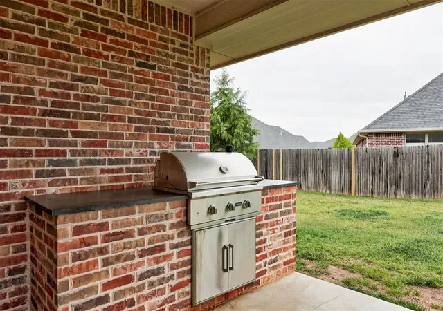 30th image of 4305 Nw 153rd St, Edmond, OK 73013 | MLS# 1230369