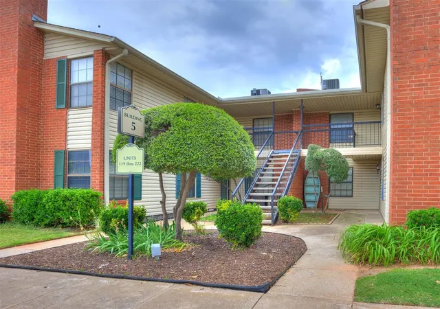 Homes for sale in Oklahoma City, OK | 4400 Hemingway Dr #219, Oklahoma City, OK 73118 | MLS# 1230393