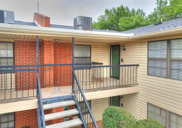 Homes for sale in Oklahoma City, OK | 4400 Hemingway Dr #219, Oklahoma City, OK 73118 | MLS# 1230393