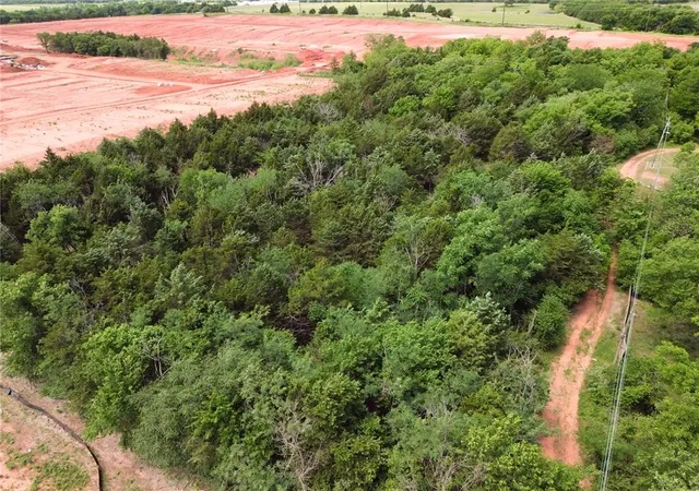 15th image of Elmwood Dr, Guthrie, OK 73044 | MLS# 1230488