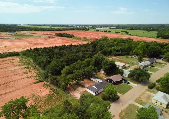 4th image of Elmwood Dr, Guthrie, OK 73044 | MLS# 1230488
